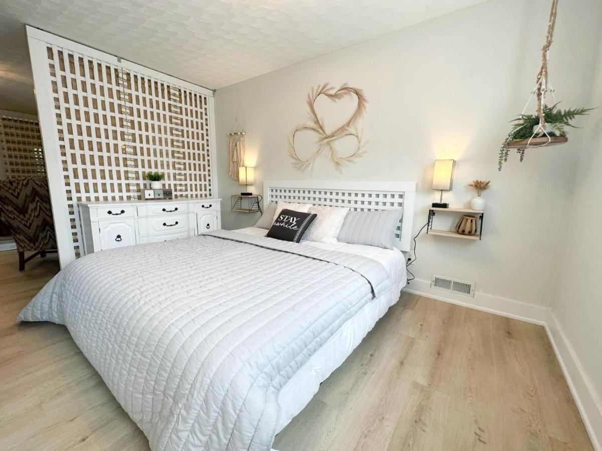Dreamy Boho Remodeled Cottage With Mountain Views Sparta ภายนอก รูปภาพ